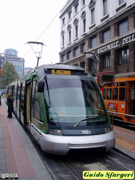 7021_15_PzaFontana.jpg
